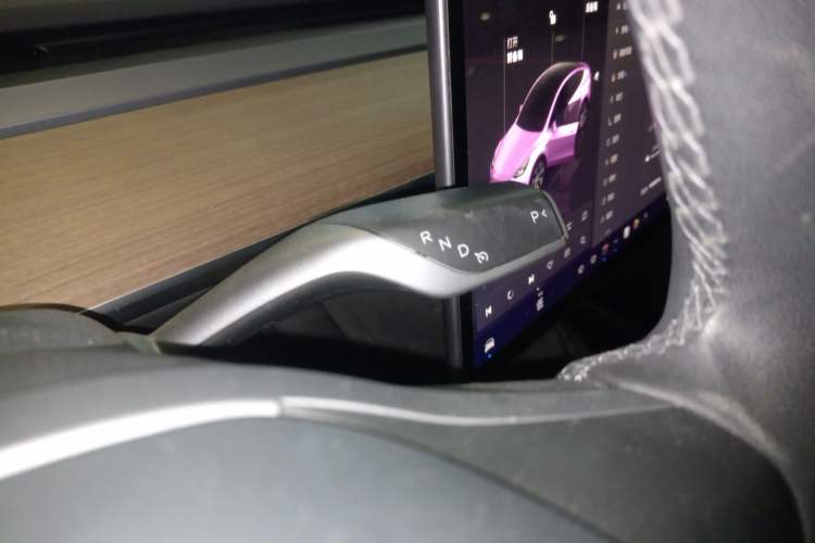 Used Tesla Model Y 2022 Rear-Wheel-Drive Version
