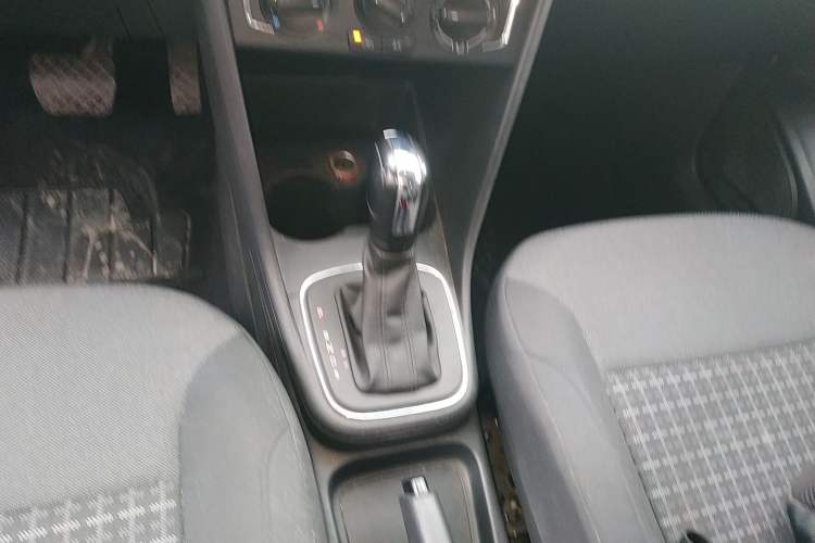 Used Volkswagen Polo 2014 1.4L Automatic Comfort Edition
