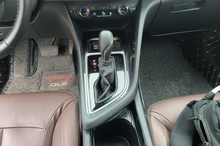 Used Buick GL6 2018 18T 6-Seater Prestige Model
