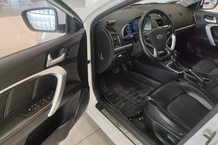 Used Geely Auto Emgrand 2016 Sedan 1.5L CVT Upward Version
