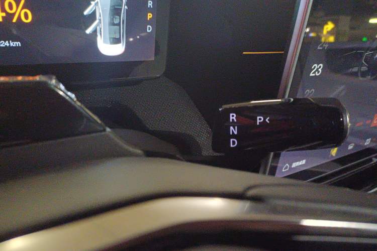 Used Polestar 4 2025 Luxury Edition