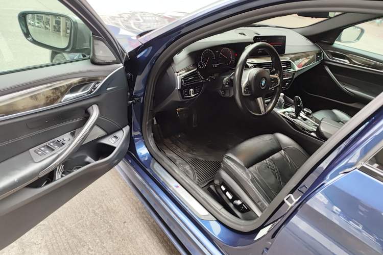 Used BMW 5 Series 2019 540i M Sport Package
