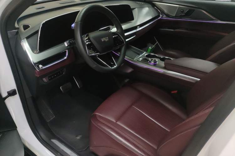 Used Cadillac XT5 2025 2.0T Platinum Edition
