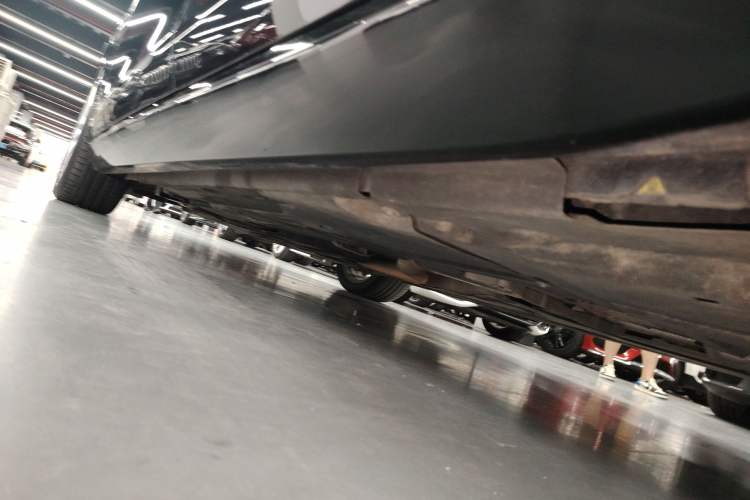 Used Jaguar XFL 2020 XFL 2.0T P200 Two-Wheel-Drive Rally Flag Edition
