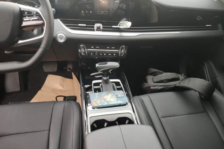 Used Bestune B70 2025 Dragon Edition 1.5T Quality Enjoyment Model
