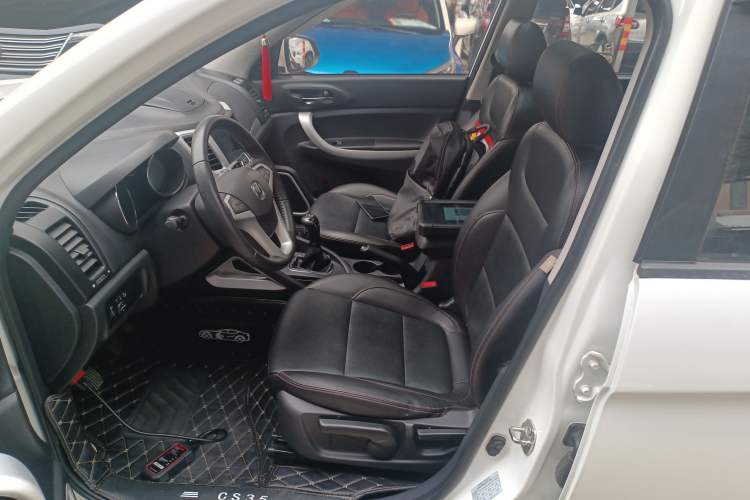 Used Changan CS35 2015 1.6L Manual Luxury Model China IV Standard
