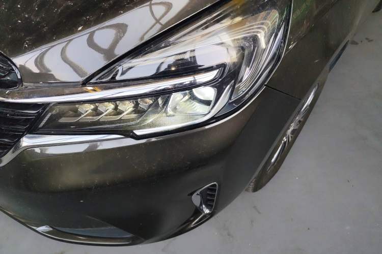 Used Buick GL8 2022 Land Cruiser Executive Class 652T Comfort Model
