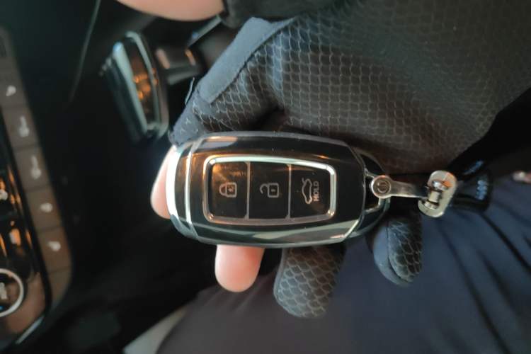 Used Hyundai Elantra 2023 1.5L CVT LUX Prestige Edition