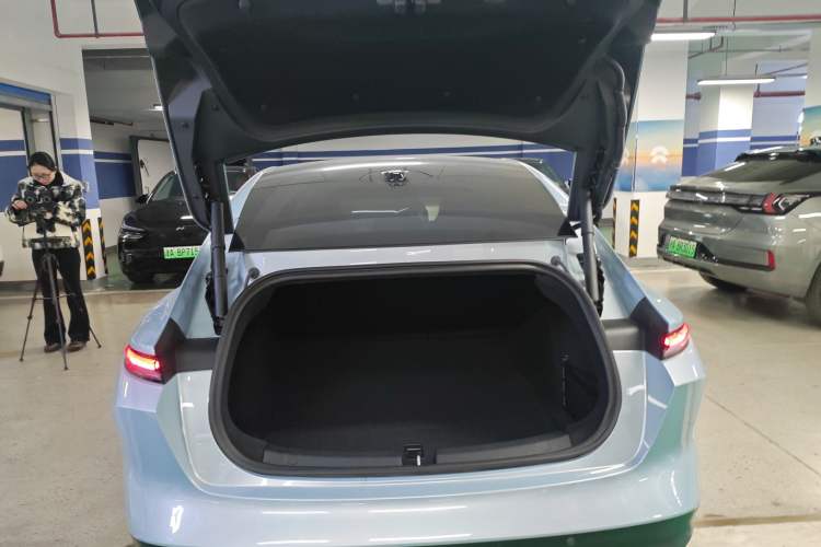 Used Nio ET5 2024 75 kWh
