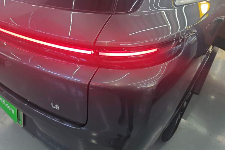 Used Li Auto L8 2023 Pro Model
