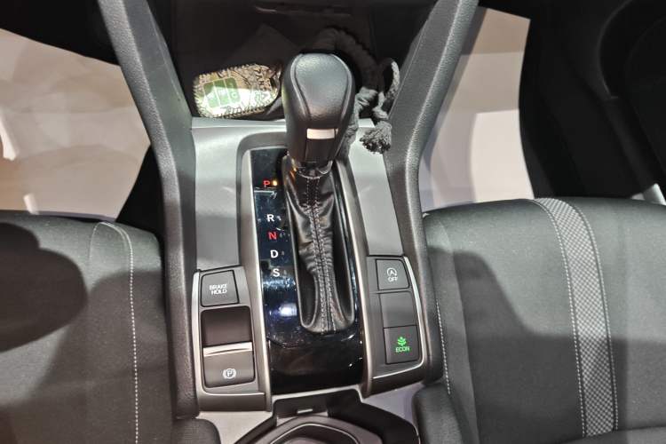 Used Honda Civic 2021 HATCHBACK 220TURBO CVT Trendy Cool Edition
