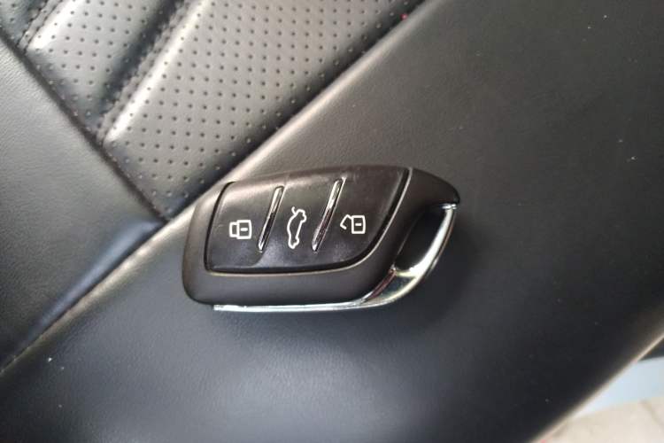 Used Roewe RX3 2020 1.6L CVT 4G Connected Ultra-Fun Elite Edition
