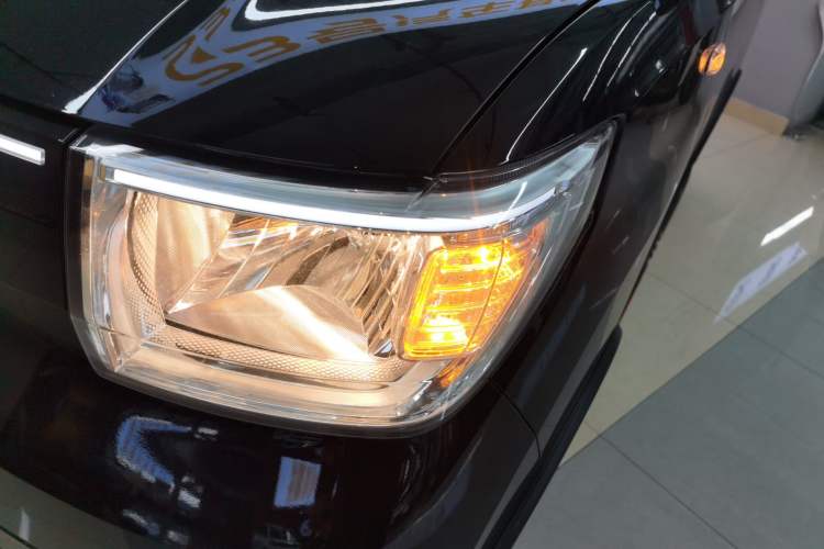 Used Wuling Hongguang MINIEV 2022 GAMEBOY 200km Play Edition with Lithium Iron Phosphate
