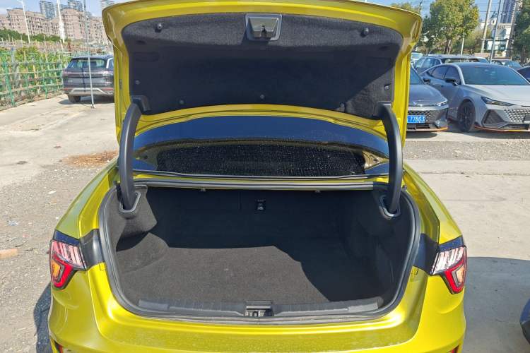 Used Lynk & Co 03 2019 03+ 2.0TD Automatic Wind-Chasing Edition