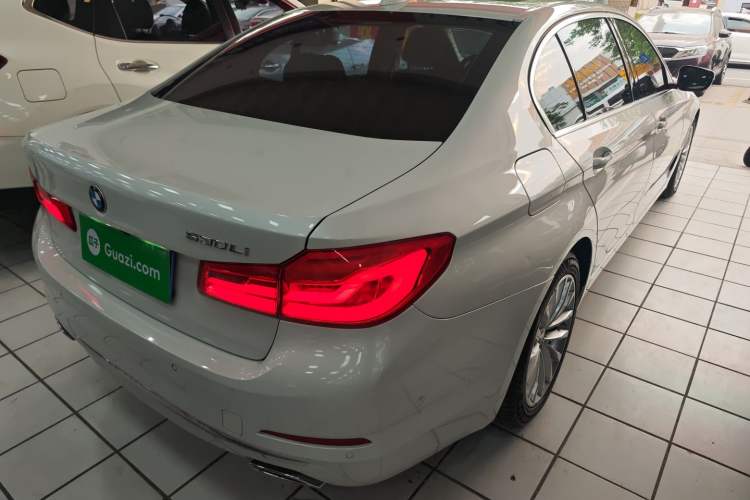 Used BMW 5 Series 2019 Facelifted 530Li Leading Edition Luxury Package

