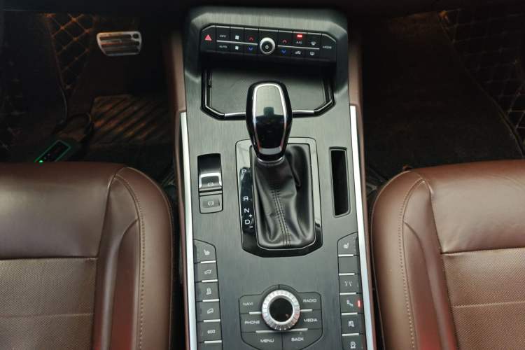 Used Wey VV7 2017 2.0T Flagship Edition
