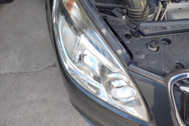 Used Buick GL8 2018 28T Luxury Model China VI Standard
