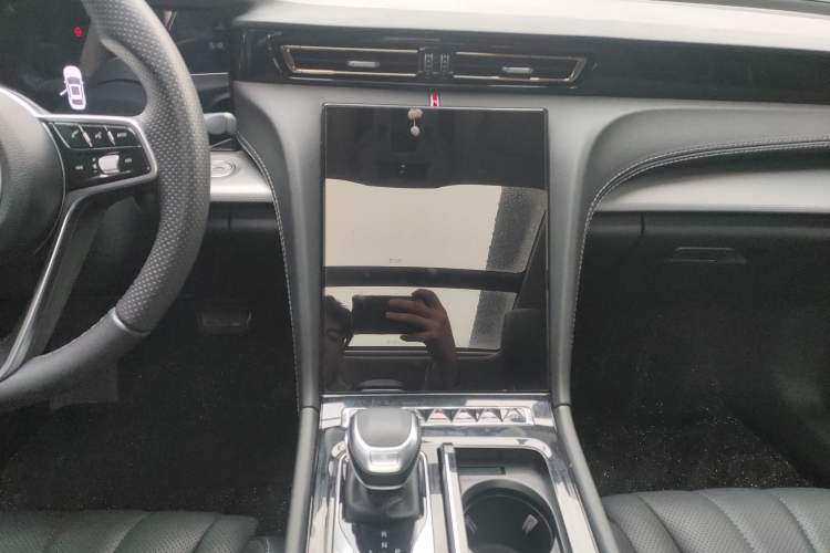 Used Hongqi H5 2024 2.0T Automatic Smart Connect Flagship Edition