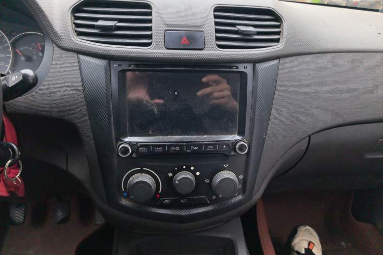 Used Wuling Hongguang 2015 1.5L S Base Model China IV
