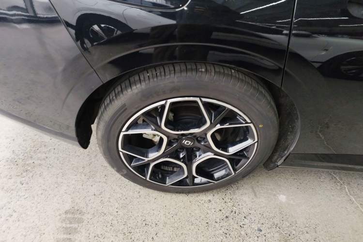 Used  A07 2025 All-Electric "True Fragrance" Edition 710-Mile Long-Range Version
