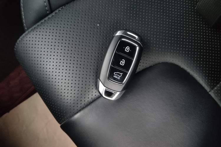 Used Hyundai Santa Fe 2020 380 TGDi Automatic Two-Wheel Drive GLS Luxury Edition