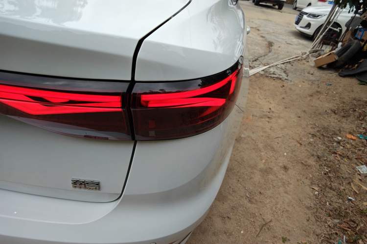 Used Geely Auto Emgrand 2023 4th Generation Champion Edition 1.5L CVT Prestige Model
