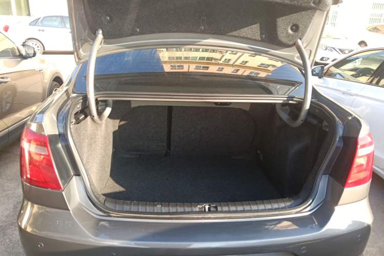 Used Volkswagen Bora 2014 1.6L Automatic Comfort Model
