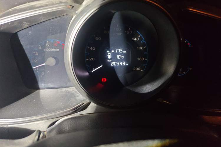 Used Oshan CX70 2016 1.6L manual luxury version
