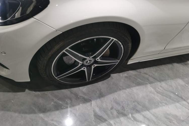 Used Mercedes-Benz C-Class 2017 Facelift C 200 Coupe
