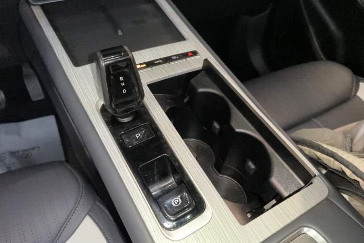 Used Geely Auto FX11 2024 1.5TD DCT Prestige Edition
