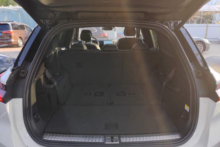 Used Nio ES8 2020 580 km Range 7-Seater Version