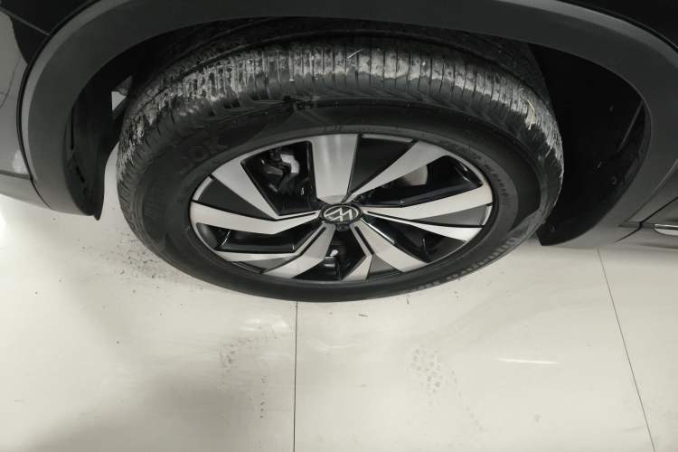 Used Volkswagen Tayron 2022 280TSI Two-Wheel Drive Luxury Smart Connectivity Version