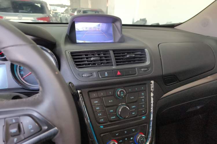 Used Buick Encore 2015 1.4T Automatic All-Wheel-Drive Flagship Model
