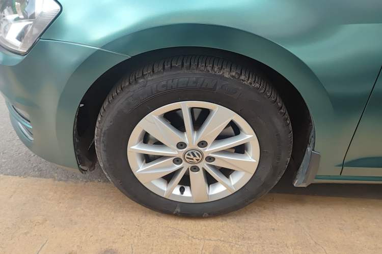 Used Volkswagen Golf 2016 1.6L Automatic Fashion Model