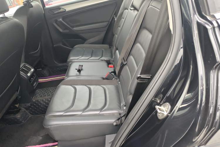 Used Volkswagen Tiguan L 2021 330TSI Automatic Two-Wheel Drive Smart Edition
