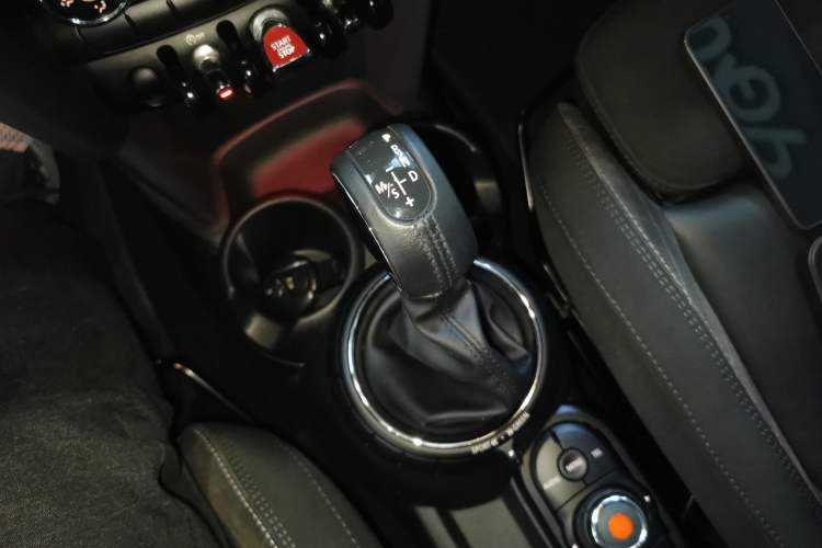 Used  MINI 2016 1.5T COOPER
