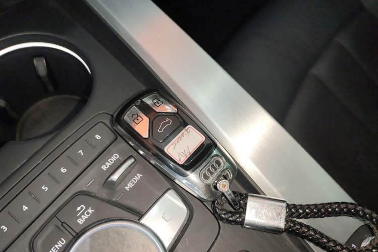 Used Audi A4L 2019 40 TFSI Fashion Edition China VI Emission Standard
