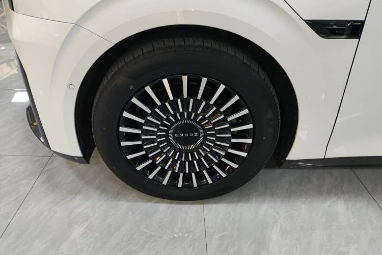 Used Zeekr 009 2022 WE Edition
