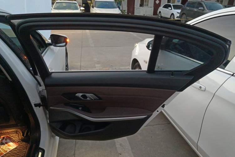 Used BMW 3 Series 2021 Facelifted 320Li M Sport Package
