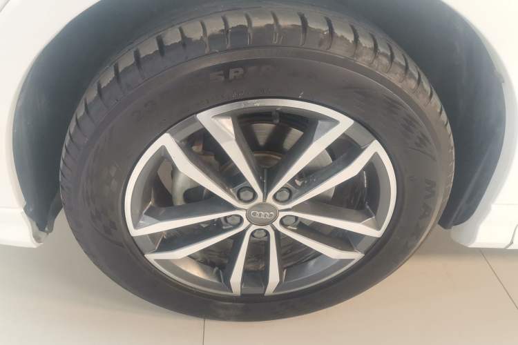 Used Audi Q3 2020 35 TFSI Ambition Dynamic Edition
