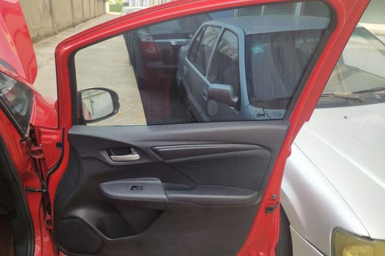 Used Honda Fit 2014 1.5L LX CVT Comfort Model
