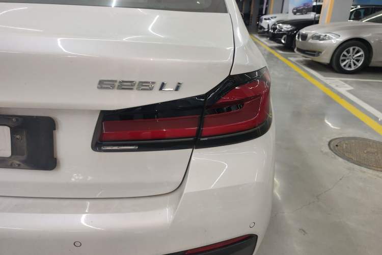 Used BMW 5 Series 2022 Second Facelift 525Li M Sport Package
