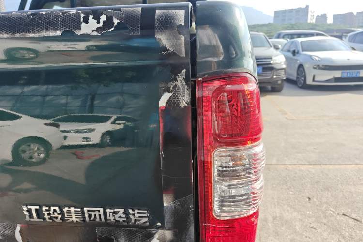 Used JDMC T5 2014 2.8T Two-Wheel-Drive Elite Version Standard Wheelbase JE493ZLQ4CB
