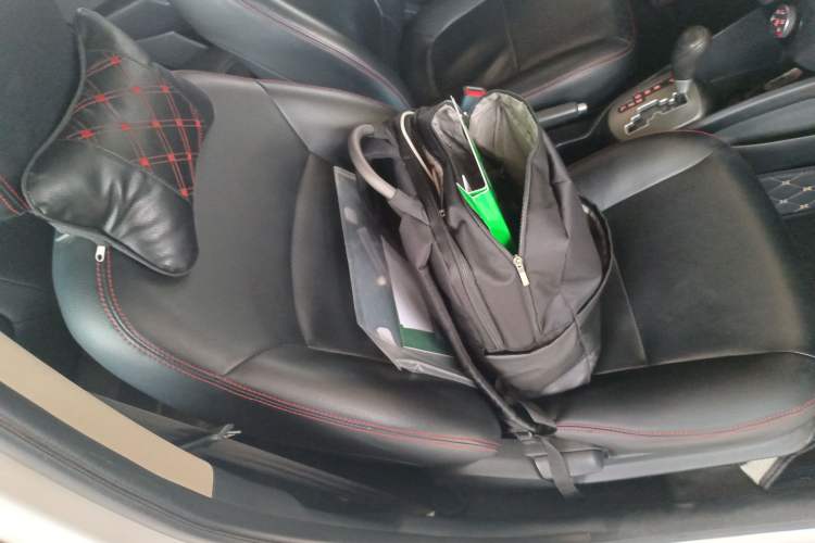 Used Kia K2 2015 Sedan 1.4L Automatic GLS