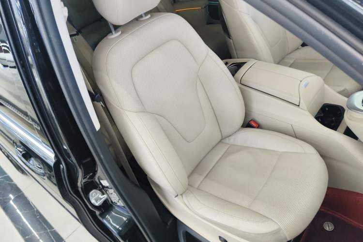 Used Mercedes-Benz V-Class 2020 V 260 L Long-wheelbase Luxury Edition