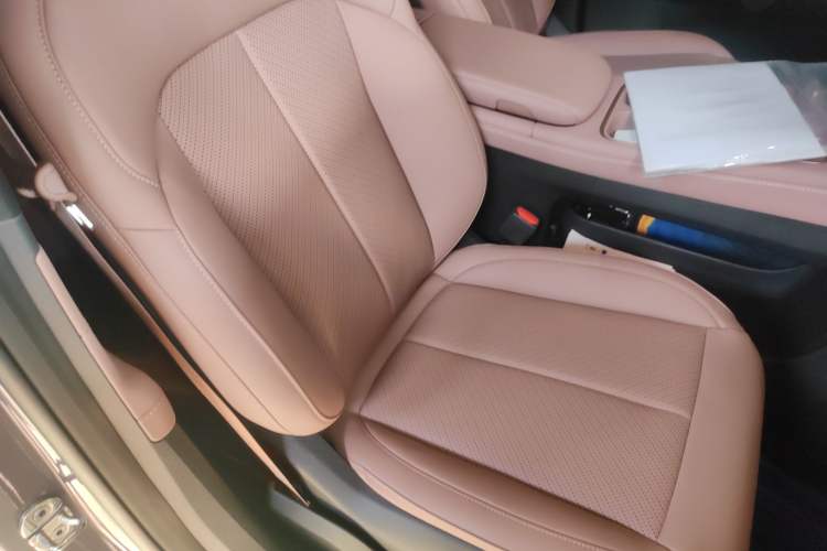 Used Nio EC6 2024 75 kWh
