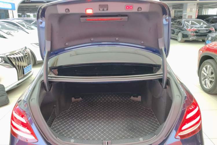 Used Mercedes-Benz E-Class 2019 Restyled E 300 L Luxury Edition
