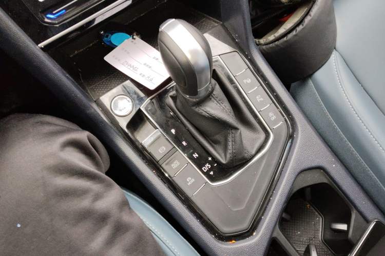 Used Volkswagen Tharu 2024 300TSI Two-Wheel-Drive Moon Luxury Edition