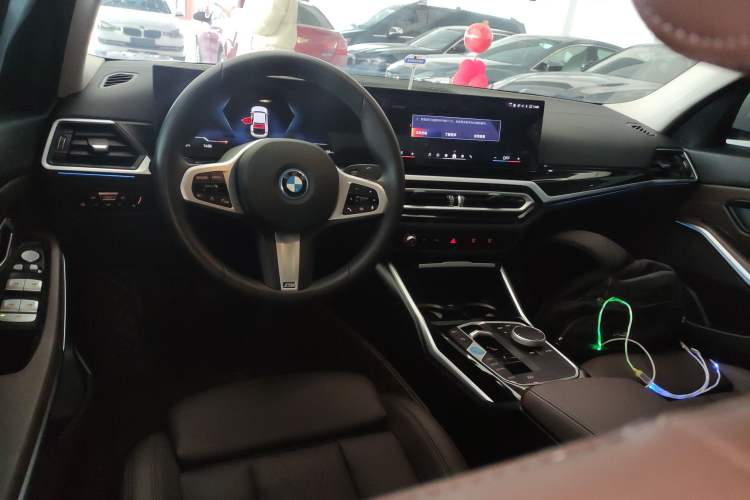 Used BMW i3 2024 eDrive 35 L
