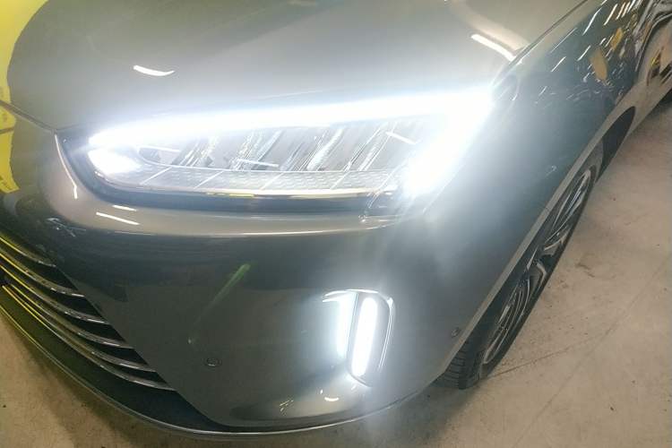 Used Hima AITO M5 2022 Extended-Range Four-Wheel Drive Performance Version
